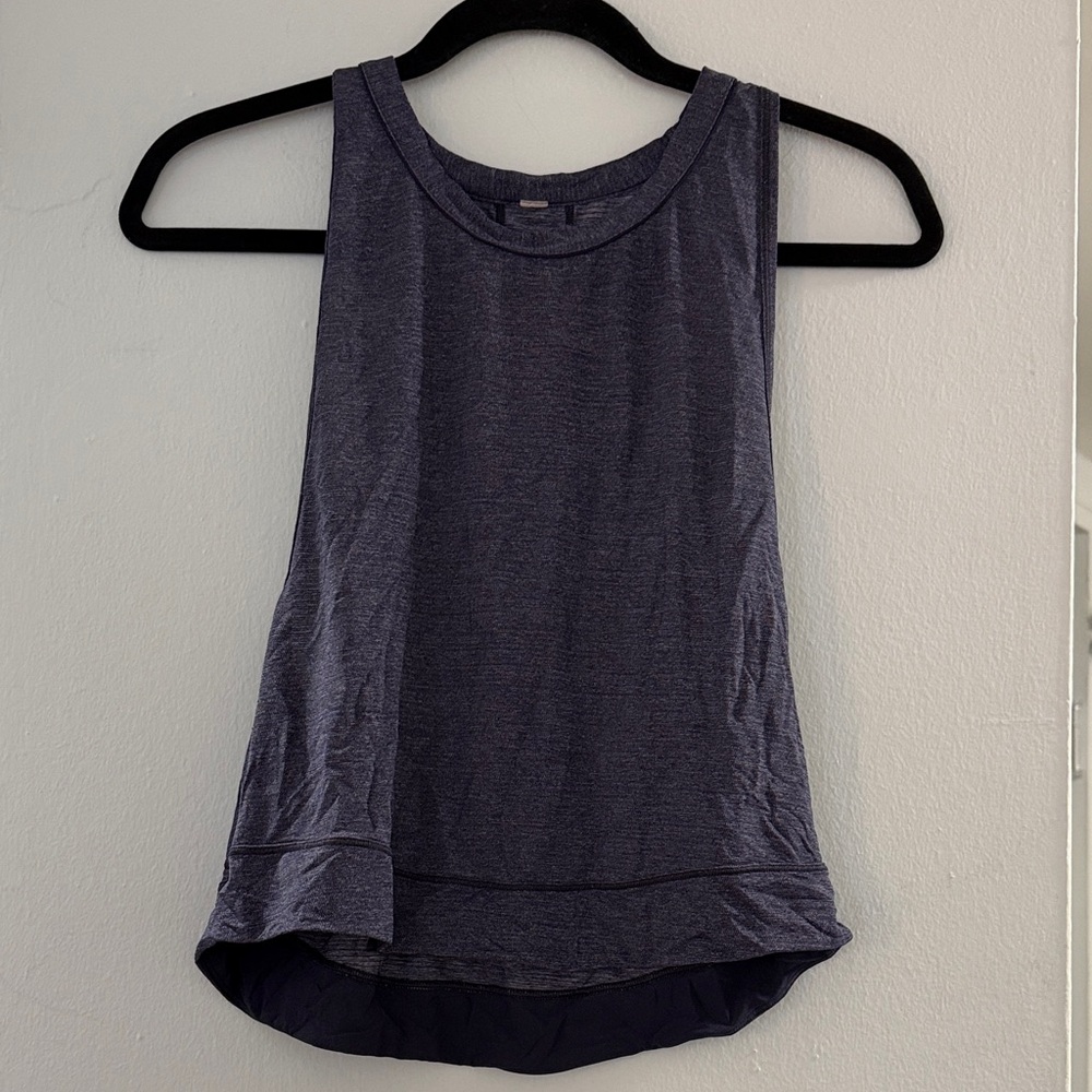 Lululemon Women's Sleeveless Blue Heather Gray Top Size 4